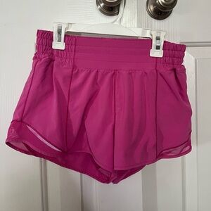 Lululemon Hotty Hot shorts Size 6